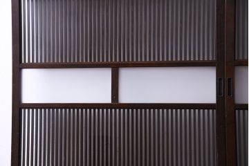 和製アンティーク　腰板欅材　ガラス入り格子戸(引き戸、建具)2枚セット