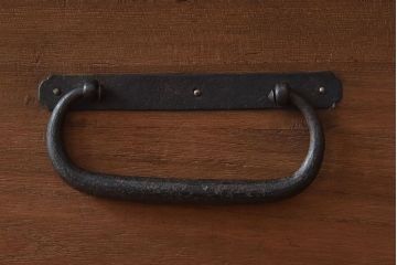 アンティーク家具　和製アンティーク　観音開き戸!下部の棚が便利な時代箪笥サイドボード(チェスト)