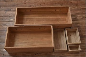 アンティーク家具　和製アンティーク　観音開き戸!下部の棚が便利な時代箪笥サイドボード(チェスト)