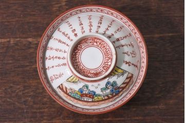 アンティーク雑貨　幕末〜明治期!　余白を美しく魅せる赤絵染付蓋茶碗