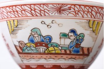 アンティーク雑貨　幕末〜明治期!　余白を美しく魅せる赤絵染付蓋茶碗