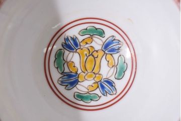 アンティーク雑貨　幕末〜明治期!　余白を美しく魅せる赤絵染付蓋茶碗