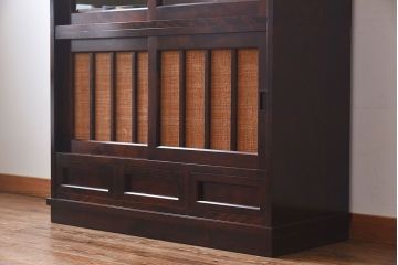 中古　北海道民芸家具　滑らかな質感が美しい和モダンな茶棚(収納棚、戸棚)