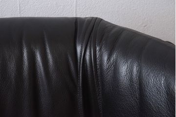 中古美品　Cassinaixc.(カッシーナイクスシー)　PORTOVENERE(ポルトヴェーネル)天然革　1人掛けソファ(定価約67万円)