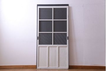 ペイント家具　ダイヤガラス入り　ナチュラルな雰囲気ただようガラス戸(建具、引き戸)