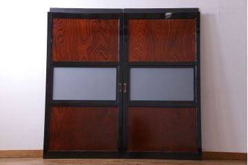 昭和期　ケヤキ材の杢目が存在感を放つガラス帯戸(引き戸、建具)2枚セット