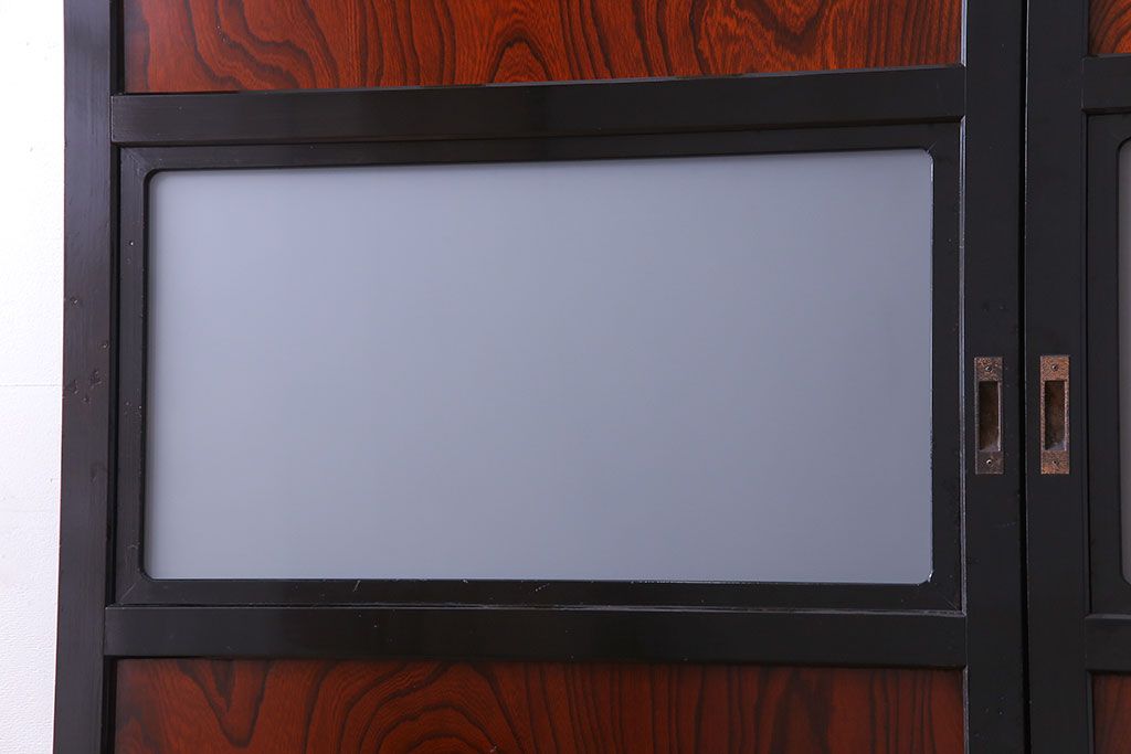 昭和期　ケヤキ材の杢目が存在感を放つガラス帯戸(引き戸、建具)2枚セット