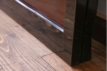 昭和期　ケヤキ材の杢目が存在感を放つガラス帯戸(引き戸、建具)2枚セット