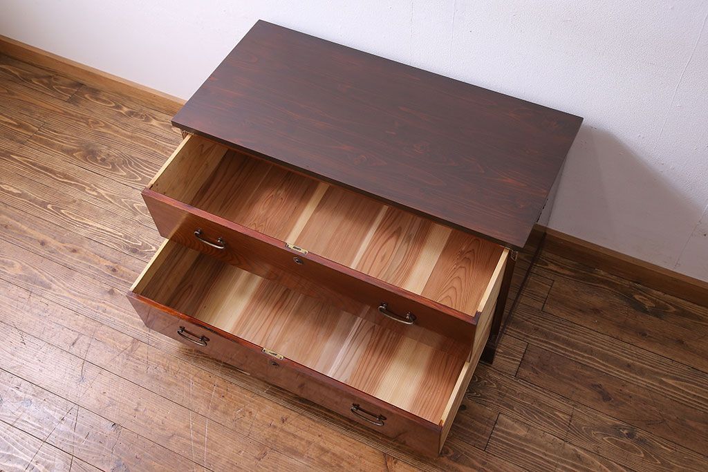 アンティーク家具　昭和期　前面ケヤキ材　漆塗りが美しいタンスローチェスト(引き出し、箪笥)
