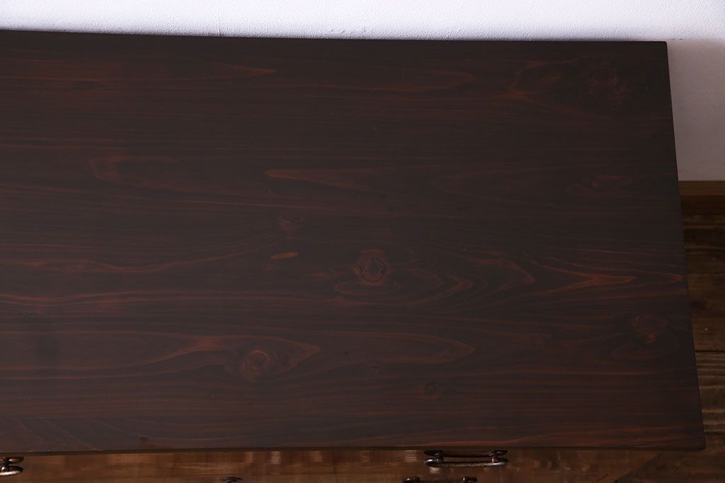 アンティーク家具　昭和期　前面ケヤキ材　漆塗りが美しいタンスローチェスト(引き出し、箪笥)
