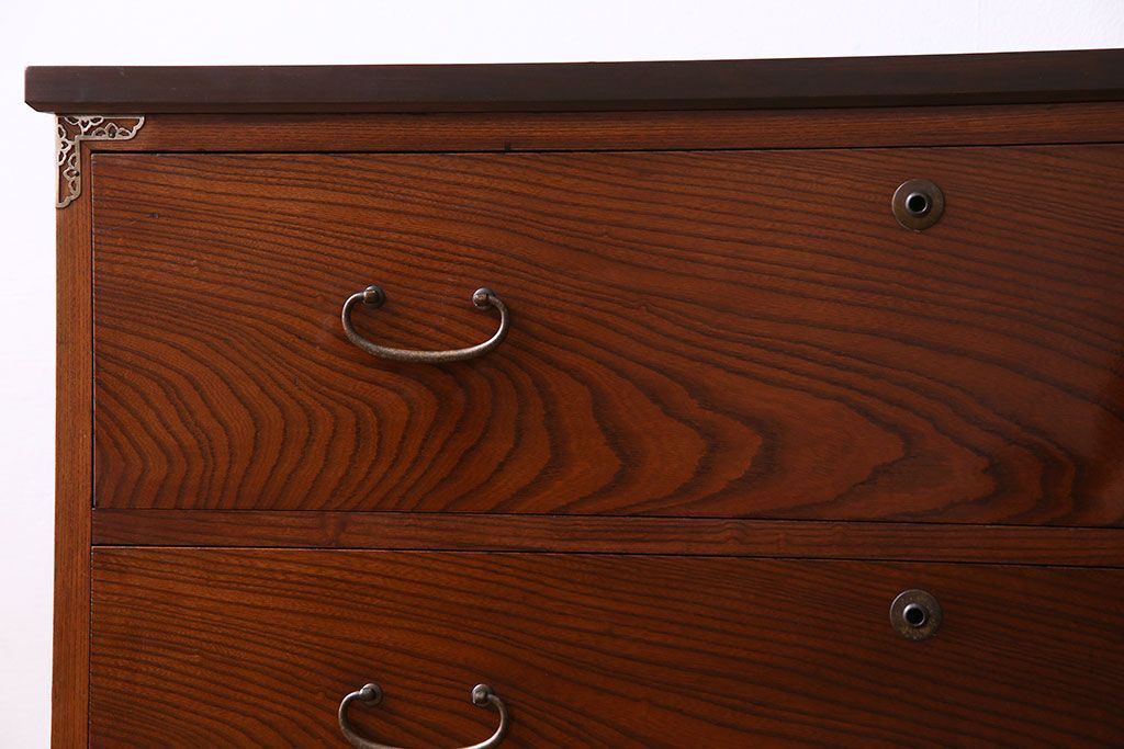 アンティーク家具　昭和期　前面ケヤキ材　漆塗りが美しいタンスローチェスト(引き出し、箪笥)