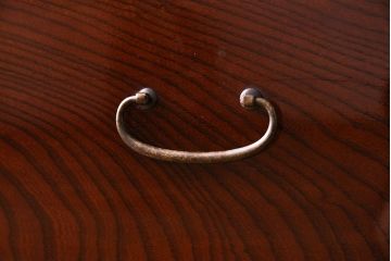 アンティーク家具　昭和期　前面ケヤキ材　漆塗りが美しいタンスローチェスト(引き出し、箪笥)