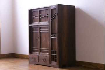 レトロ家具　引き出し付き!レトロなデザインのアンティーク下駄箱(収納棚、戸棚)