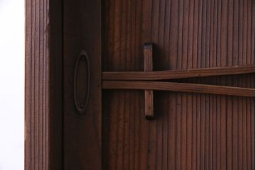 レトロ家具　引き出し付き!レトロなデザインのアンティーク下駄箱(収納棚、戸棚)