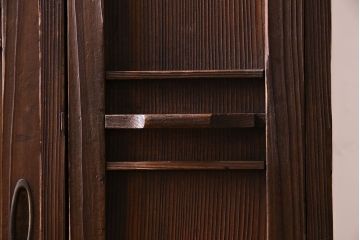 レトロ家具　引き出し付き!レトロなデザインのアンティーク下駄箱(収納棚、戸棚)