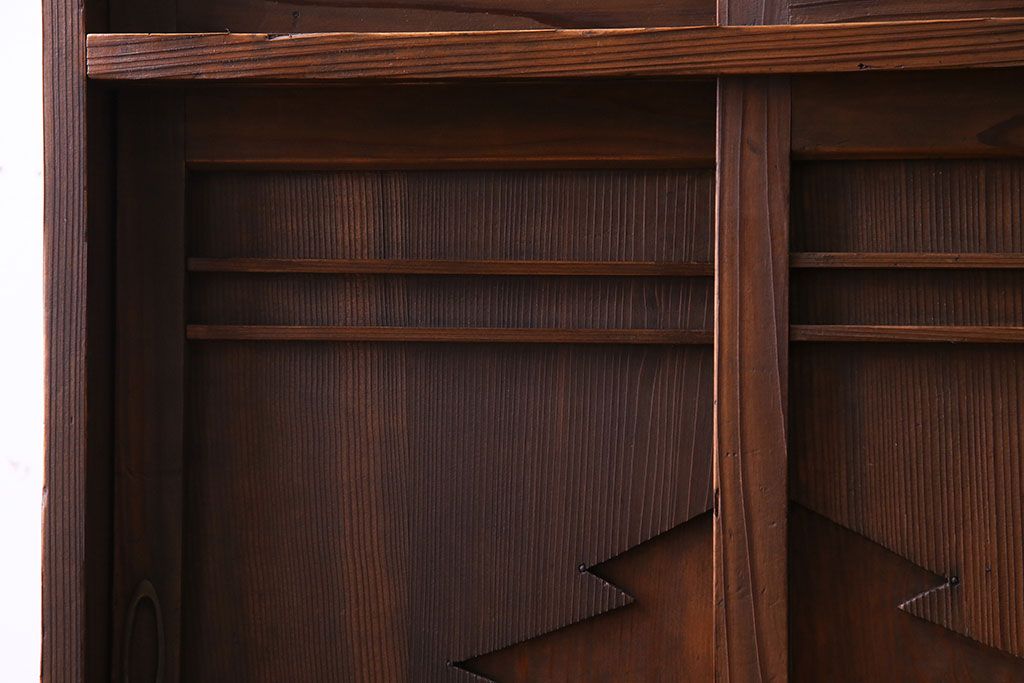 レトロ家具　引き出し付き!レトロなデザインのアンティーク下駄箱(収納棚、戸棚)