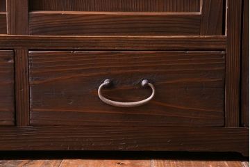 レトロ家具　引き出し付き!レトロなデザインのアンティーク下駄箱(収納棚、戸棚)