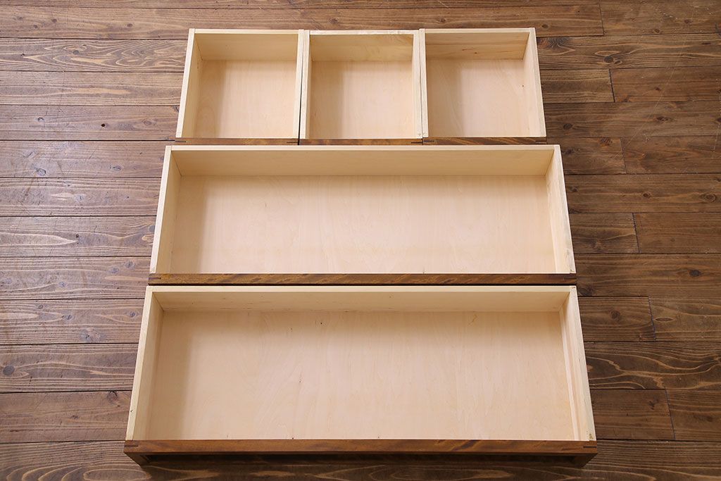 中古　九州民芸家具　樺材　滑らかな木肌が美しい整理タンス(引き出し、衣装箪笥、チェスト)(定価約29万円)