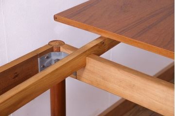 【S様ご成約分】北欧家具　チーク材　シンプルなデザインが魅力的なエクステンションテーブル(ダイニングテーブル)