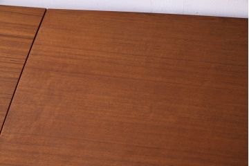 【S様ご成約分】北欧家具　チーク材　シンプルなデザインが魅力的なエクステンションテーブル(ダイニングテーブル)
