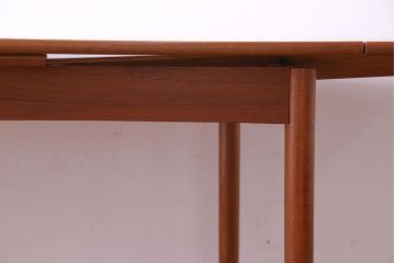 【S様ご成約分】北欧家具　チーク材　シンプルなデザインが魅力的なエクステンションテーブル(ダイニングテーブル)
