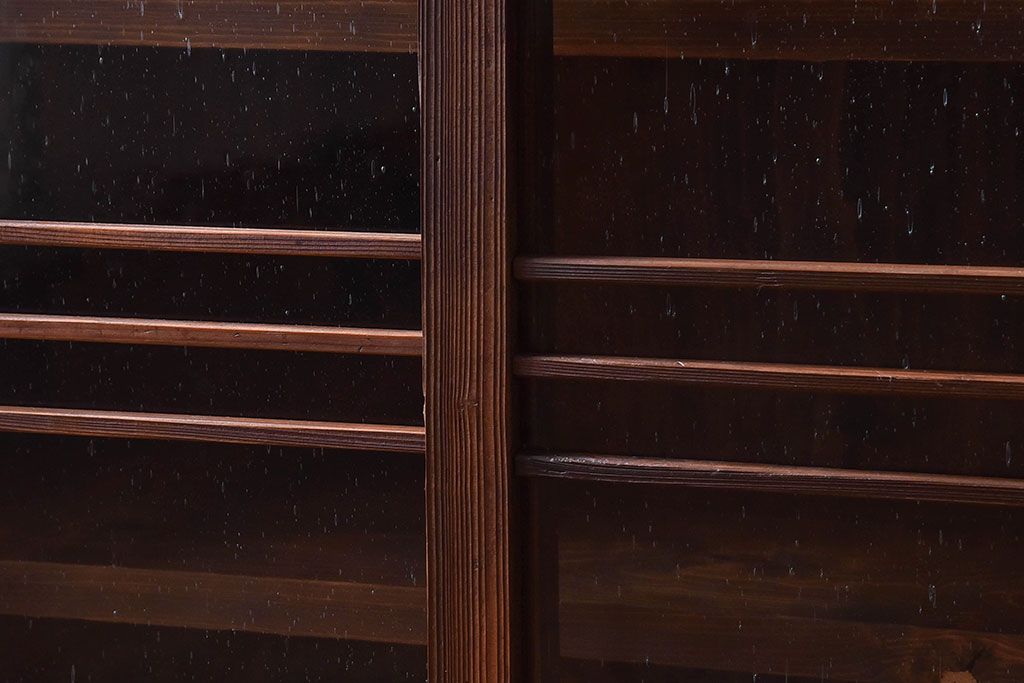 アンティーク家具　和製アンティーク　気泡ガラスがおしゃれな収納棚(下駄箱、戸棚、本箱)