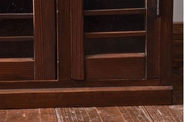 アンティーク家具　和製アンティーク　気泡ガラスがおしゃれな収納棚(下駄箱、戸棚、本箱)