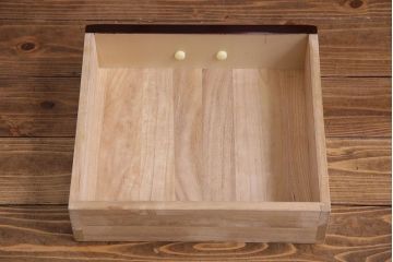 中古　民芸家具　高級品　螺鈿と蒔絵が施された上質な飾り棚(定価約98万円)