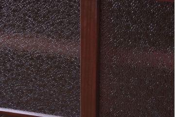 アンティーク家具　古材使用　もみの木　古い木の質感が魅力的なローボード(戸棚)(1)