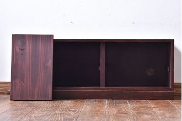 アンティーク家具　古材使用　もみの木　古い木の質感が魅力的なローボード(戸棚)(2)
