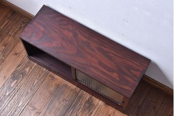 アンティーク家具　古材使用　もみの木　古い木の質感が魅力的なローボード(戸棚)(2)