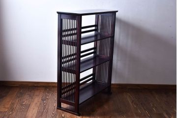 中古　九州民芸家具　カバ材　シックなデザインが魅力的な本棚(戸棚、飾り棚)