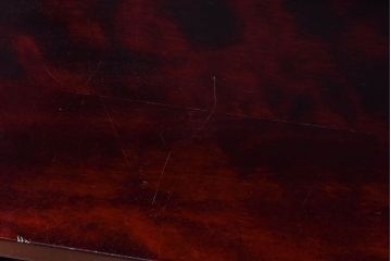 中古　九州民芸家具　カバ材　シックなデザインが魅力的な本棚(戸棚、飾り棚)