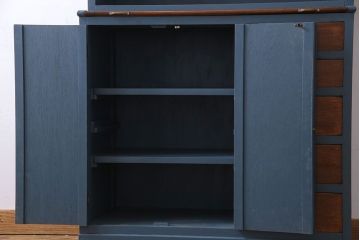 ペイント家具　ダイヤガラスと木味がおしゃれな食器棚(キャビネット、収納棚)