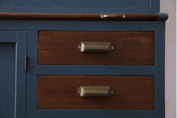 ペイント家具　ダイヤガラスと木味がおしゃれな食器棚(キャビネット、収納棚)