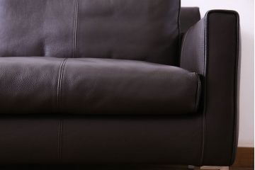 中古　極美品　アイラーセン(eilersen)　ストリームラインソファ(STREAMLINE SOFA)　本革(牛革)製2人掛けソファ・ダークブラウン