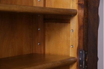 ビンテージ　中古　松本民芸家具　#58型　扉のデザインがおしゃれな食器棚(カップボード)