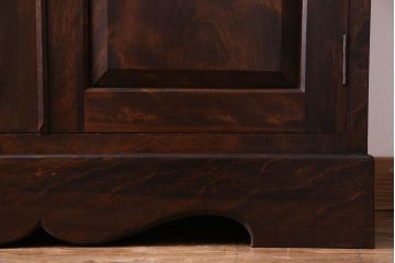 ビンテージ　中古　松本民芸家具　#58型　扉のデザインがおしゃれな食器棚(カップボード)