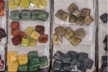 アンティーク雑貨　シンプルかつ上品なビンテージボタンセット・大