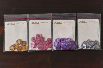 アンティーク雑貨　ビンテージ　レトロでデザイン性のあるボタンセット