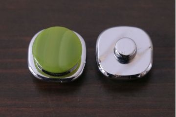 アンティーク雑貨　ビンテージ　落ち着いた色合いが上品な雰囲気漂う古いボタンセット