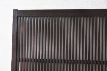 和製アンティーク　上品な雰囲気漂う和モダンな格子戸(引き戸、建具)2枚セット