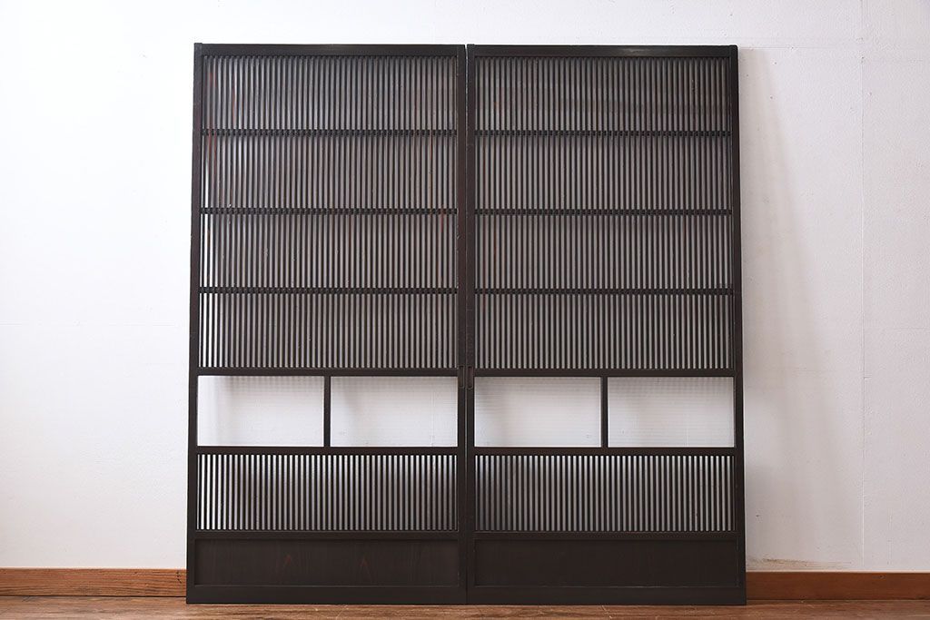 和製アンティーク　上品な雰囲気漂う和モダンな格子戸(引き戸、建具)2枚セット