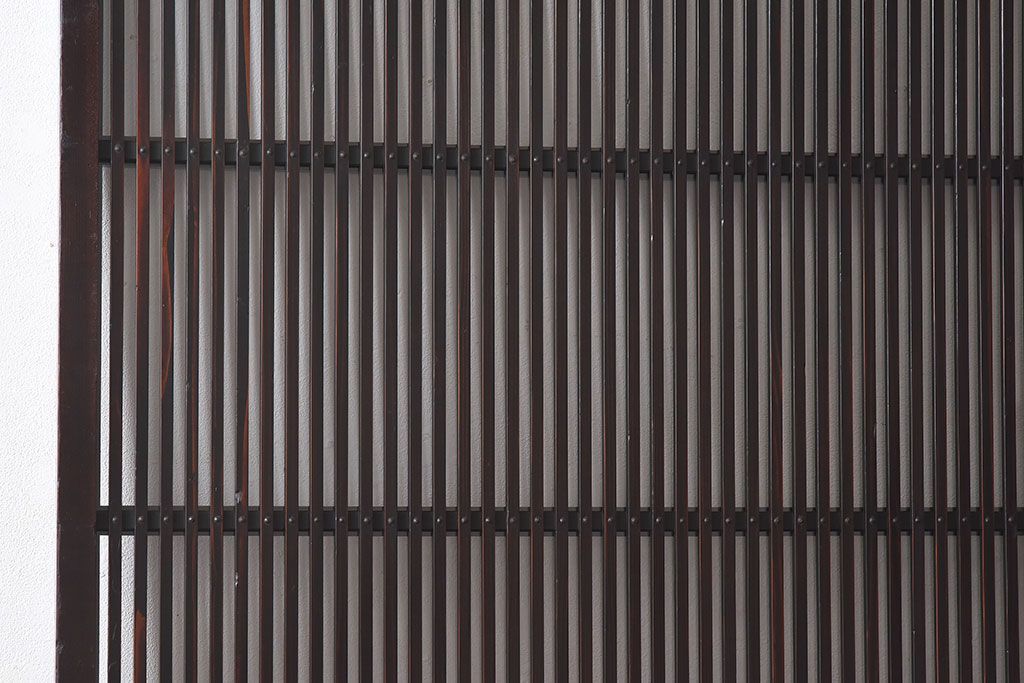 和製アンティーク　上品な雰囲気漂う和モダンな格子戸(引き戸、建具)2枚セット