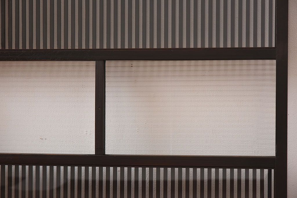和製アンティーク　上品な雰囲気漂う和モダンな格子戸(引き戸、建具)2枚セット