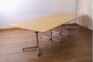 中古　特注品　USMハラー(USM Modular Furniture Haller)　KITOS(キトス)　ミーティングテーブル(会議テーブル、長机)(定価約95万円)