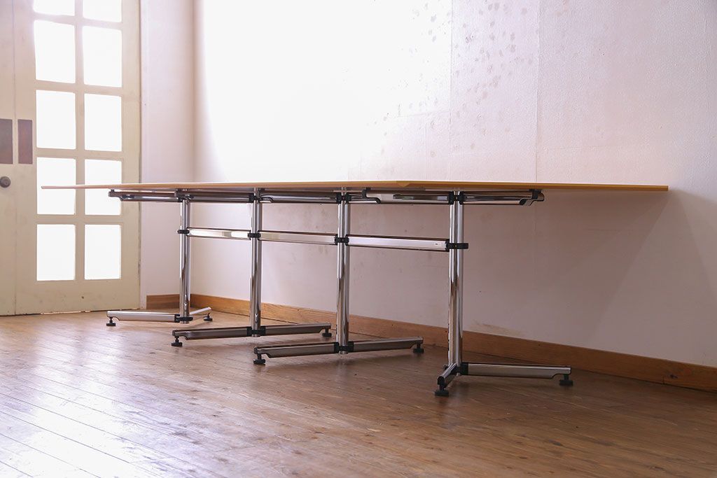 中古 特注品 USMハラー(USM Modular Furniture Haller) KITOS(キトス) ミーティングテーブル(会議テーブル、長机)(定価約95万円)