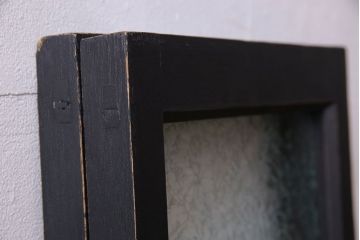 ペイント家具　色ガラスがアクセントのモダンなフィックス窓(はめ殺し窓、明かり取り、明り取り)2枚セット