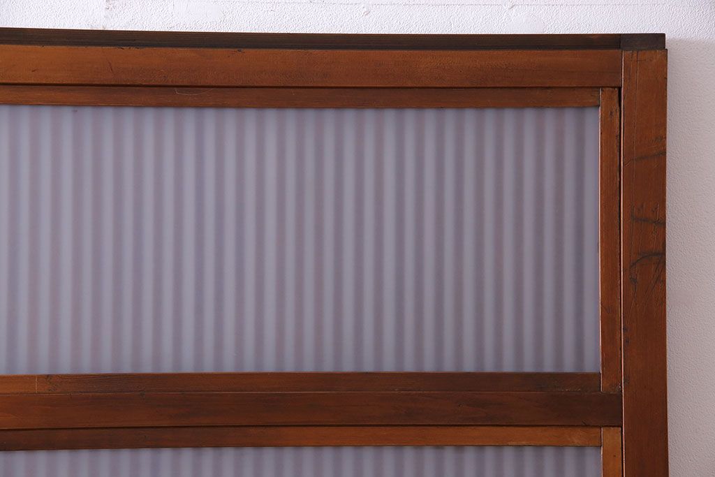 和製アンティーク　明るい木肌が印象的な裏ガラス入り格子戸(引き戸、建具)2枚セット