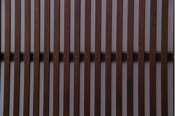 和製アンティーク　シンプルなデザインが魅力的な細身の格子戸(引き戸、建具)2枚セット